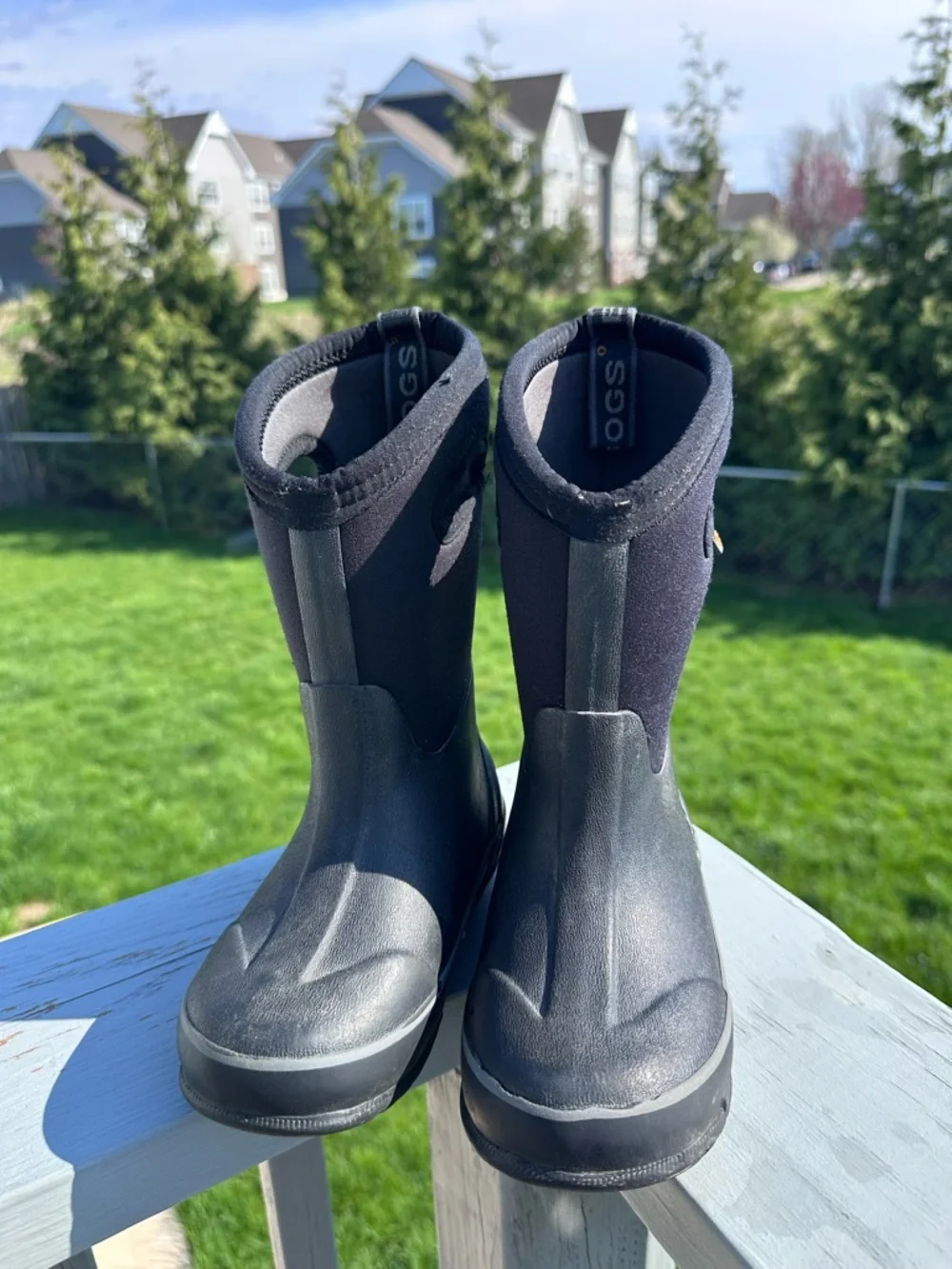 *FLAWED* Bogs | Classic II solid Waterproof Boots - Round Toe | Size 11